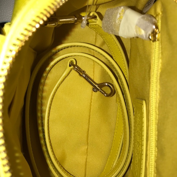 Purse - Picture 2 of 3